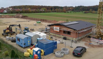 Montage PV-Anlage und Erstellung Zaunpfosten